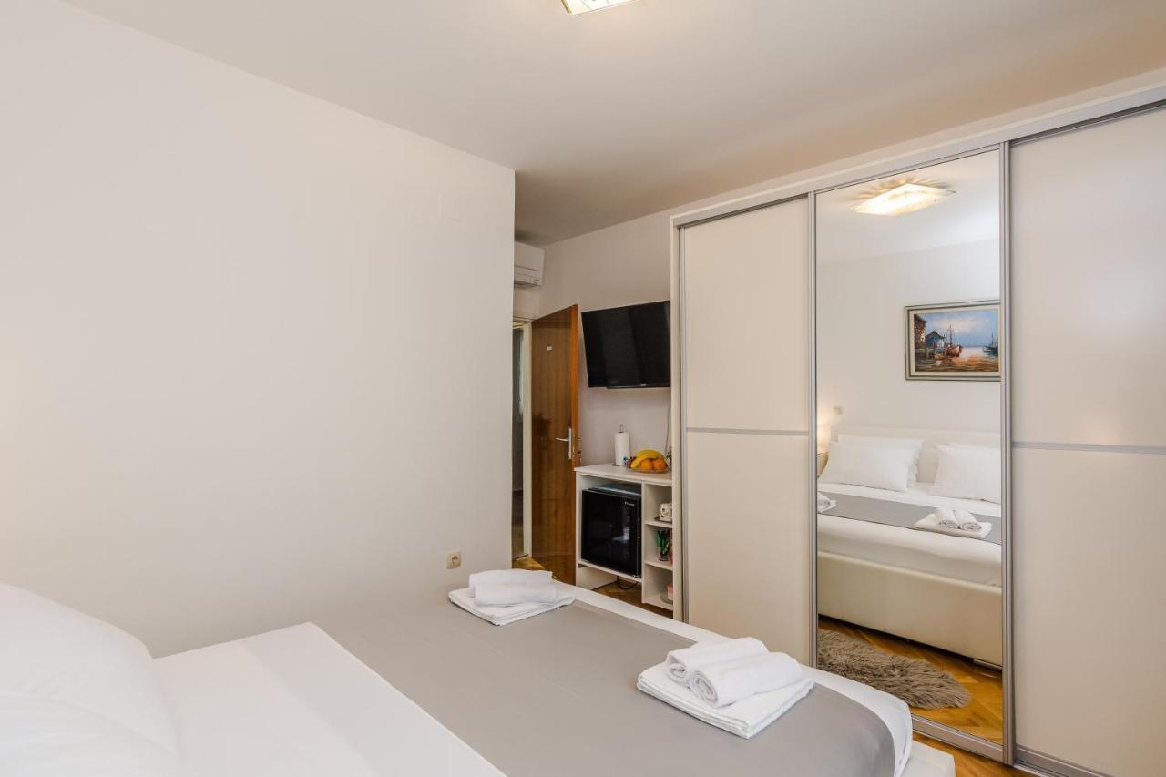 Neva Room With Private Bathroom Zadar Zewnętrze zdjęcie