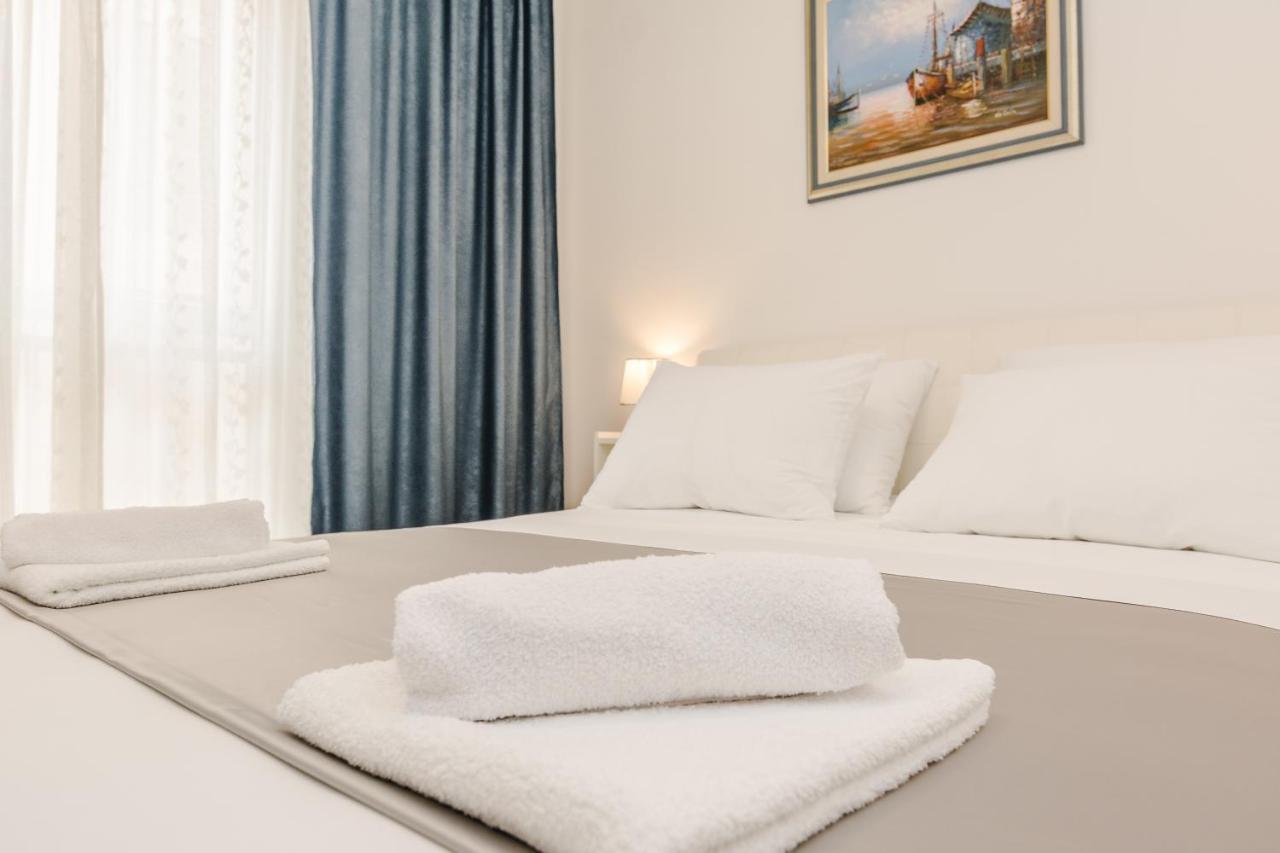Neva Room With Private Bathroom Zadar Zewnętrze zdjęcie